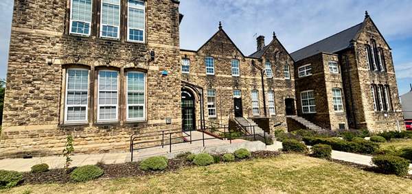 Image for property: 33689