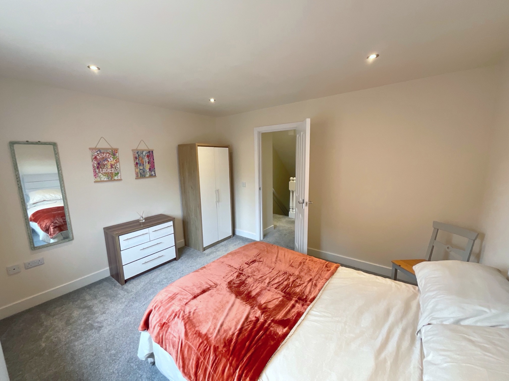 bedroom 