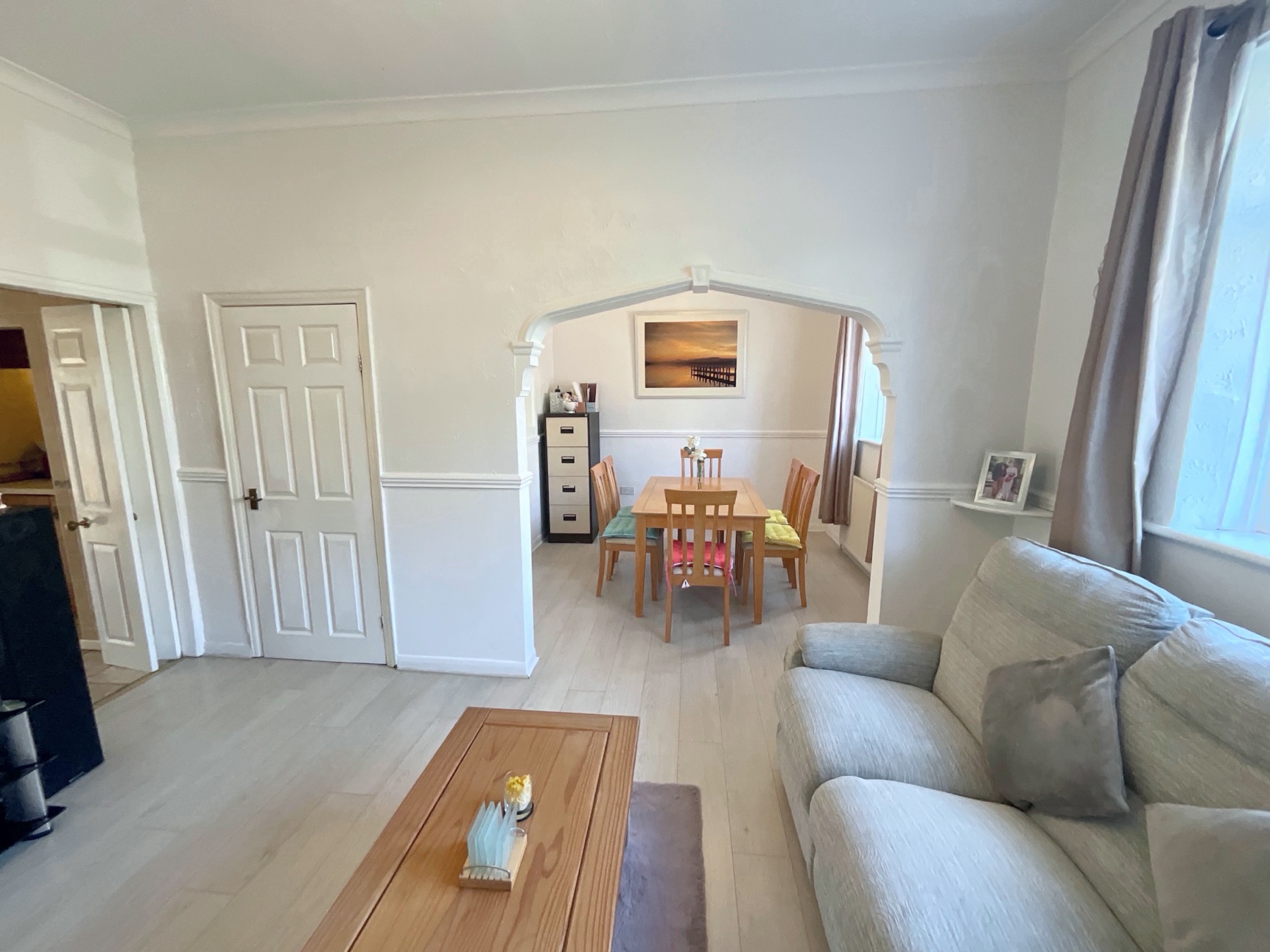 living room 