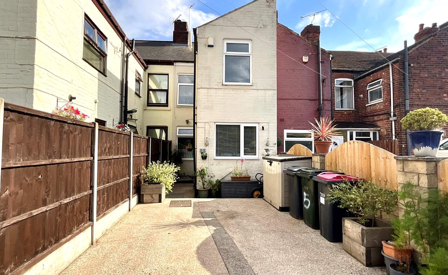Image for property 33770