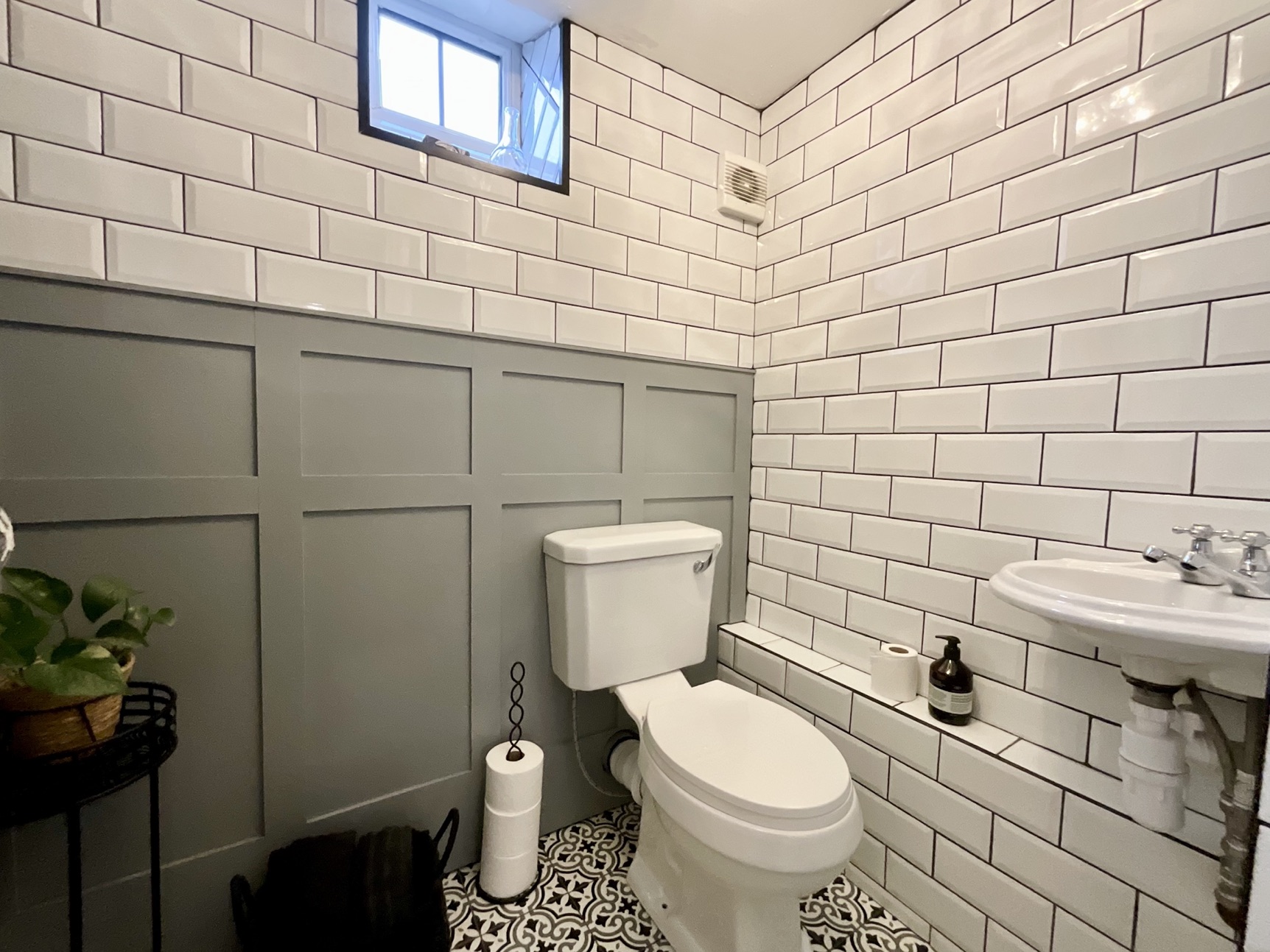 downstairs wc