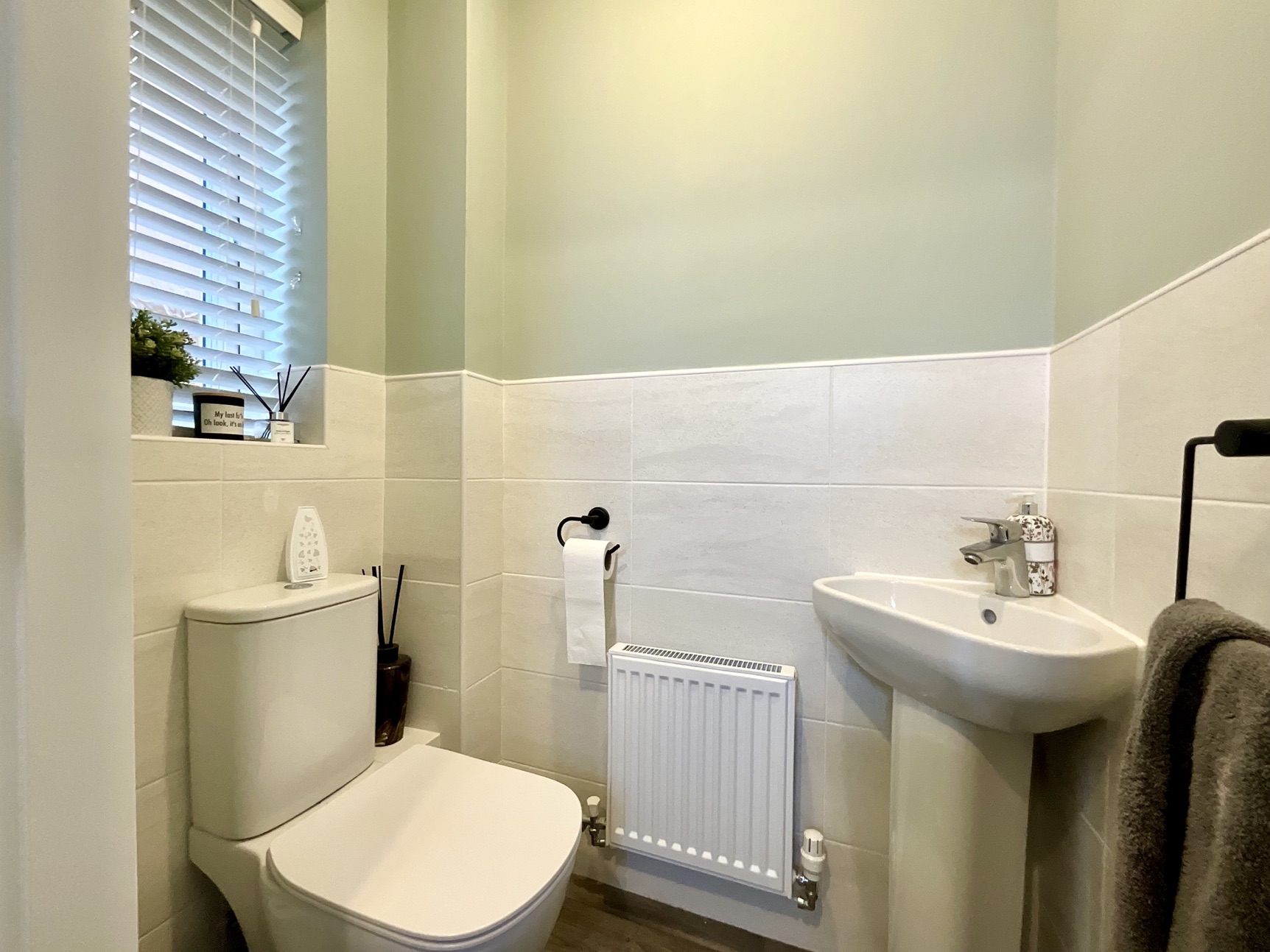 downstairs wc