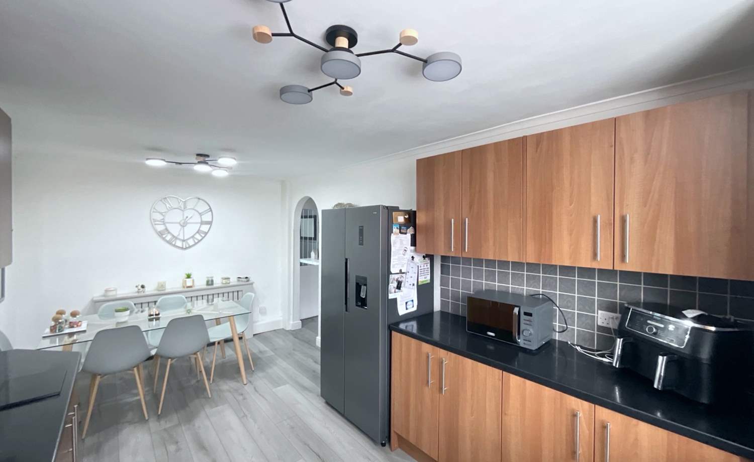 KITCHEN/DINER