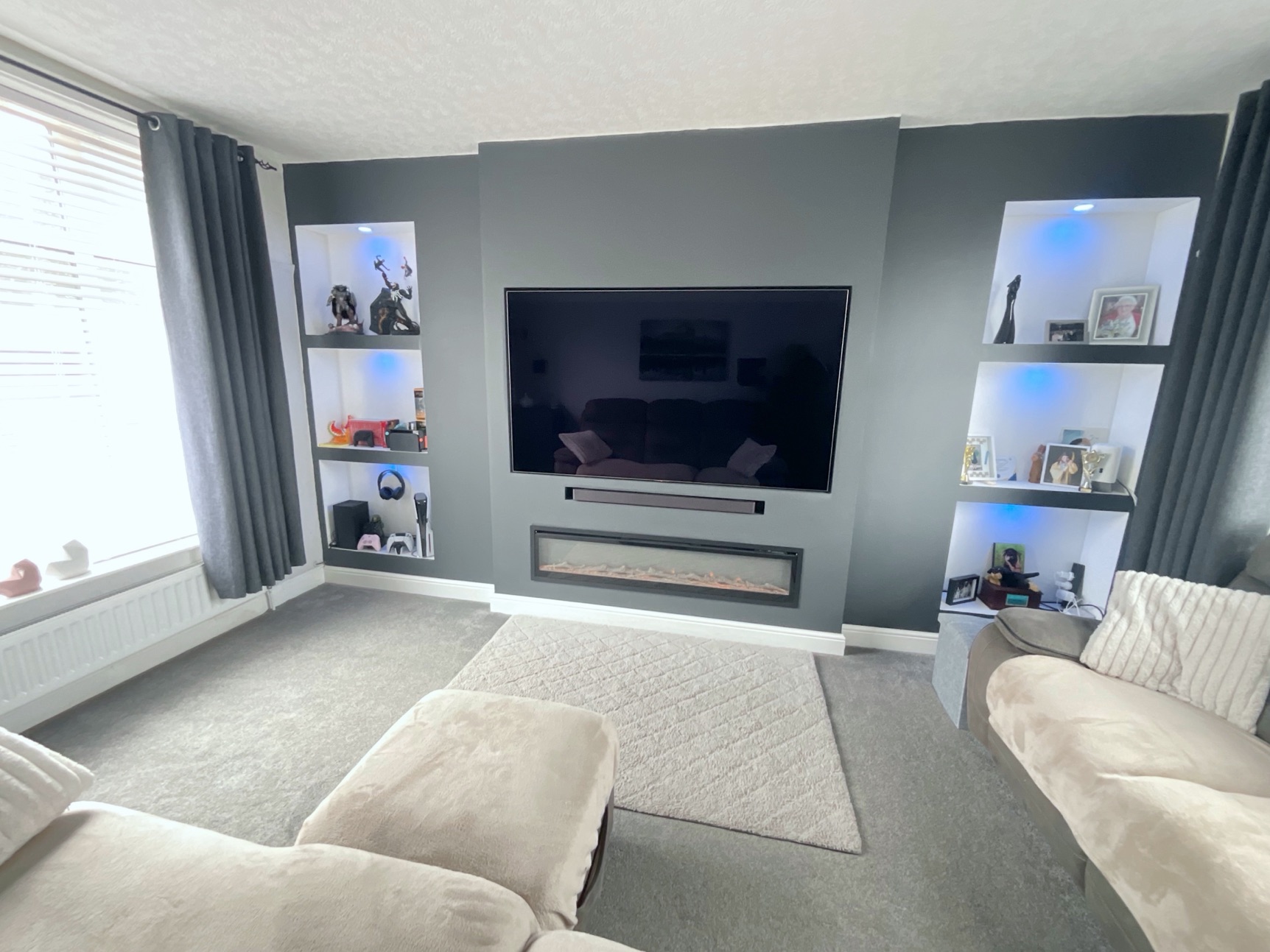 living room 