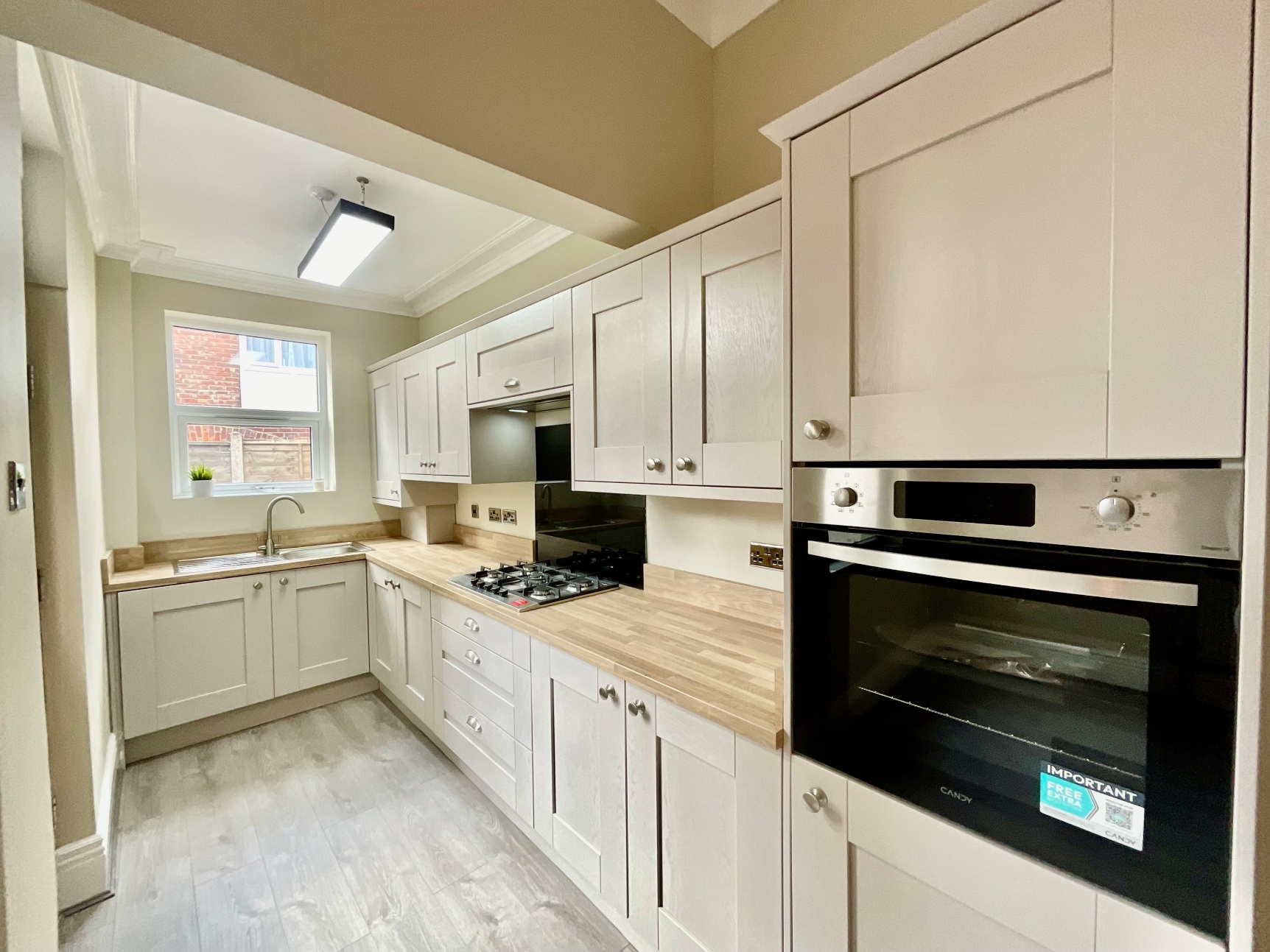 Kitchen Diner 
