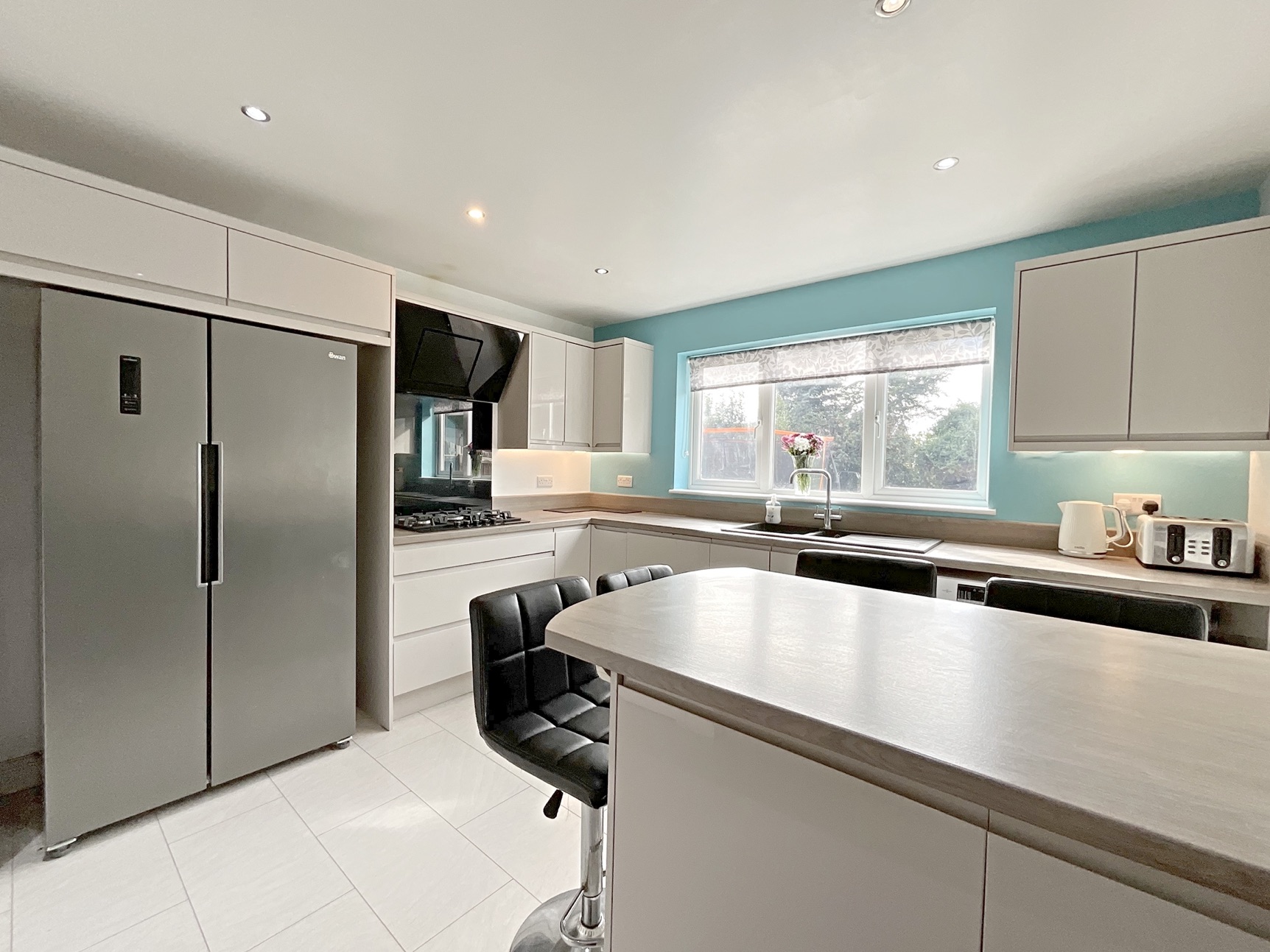 Breakfast Kitchen