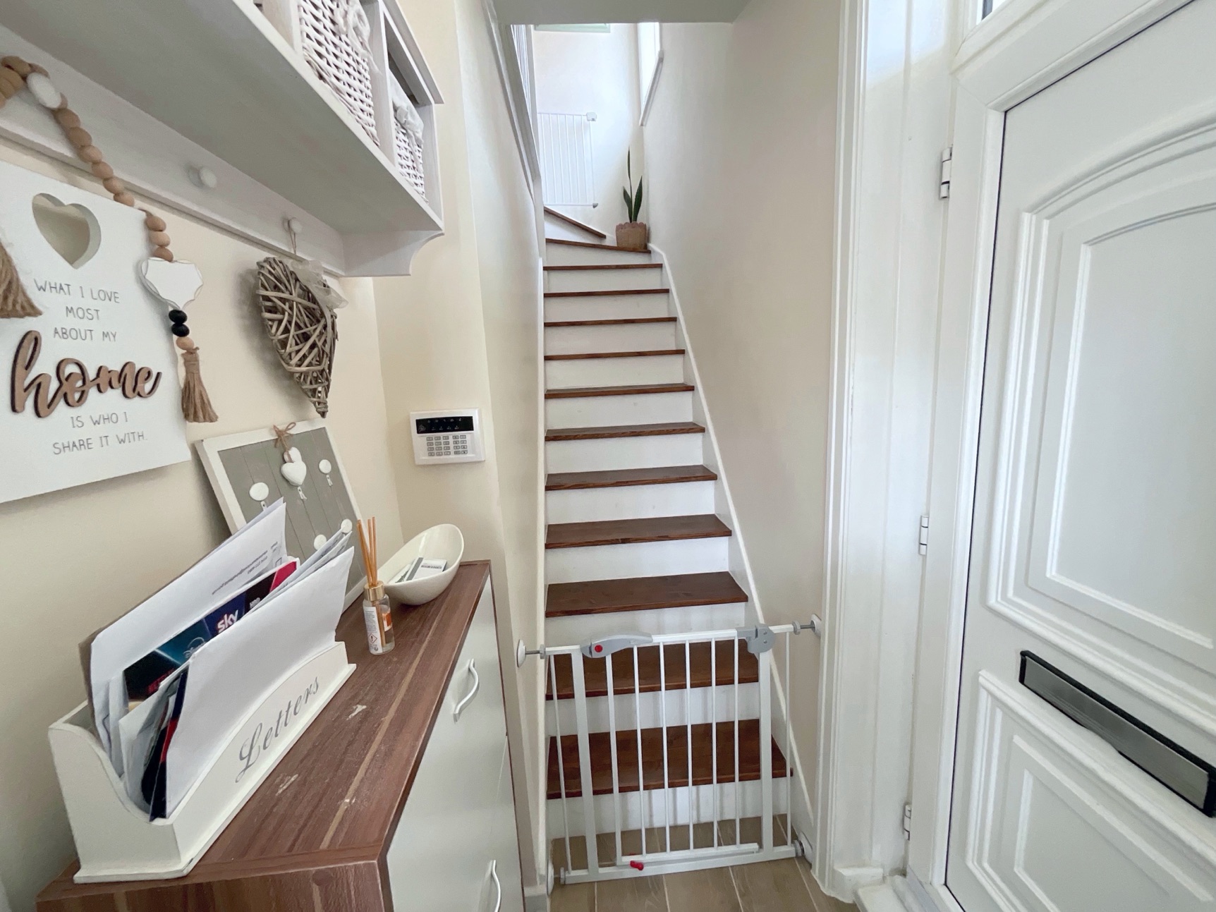 stairs/landing