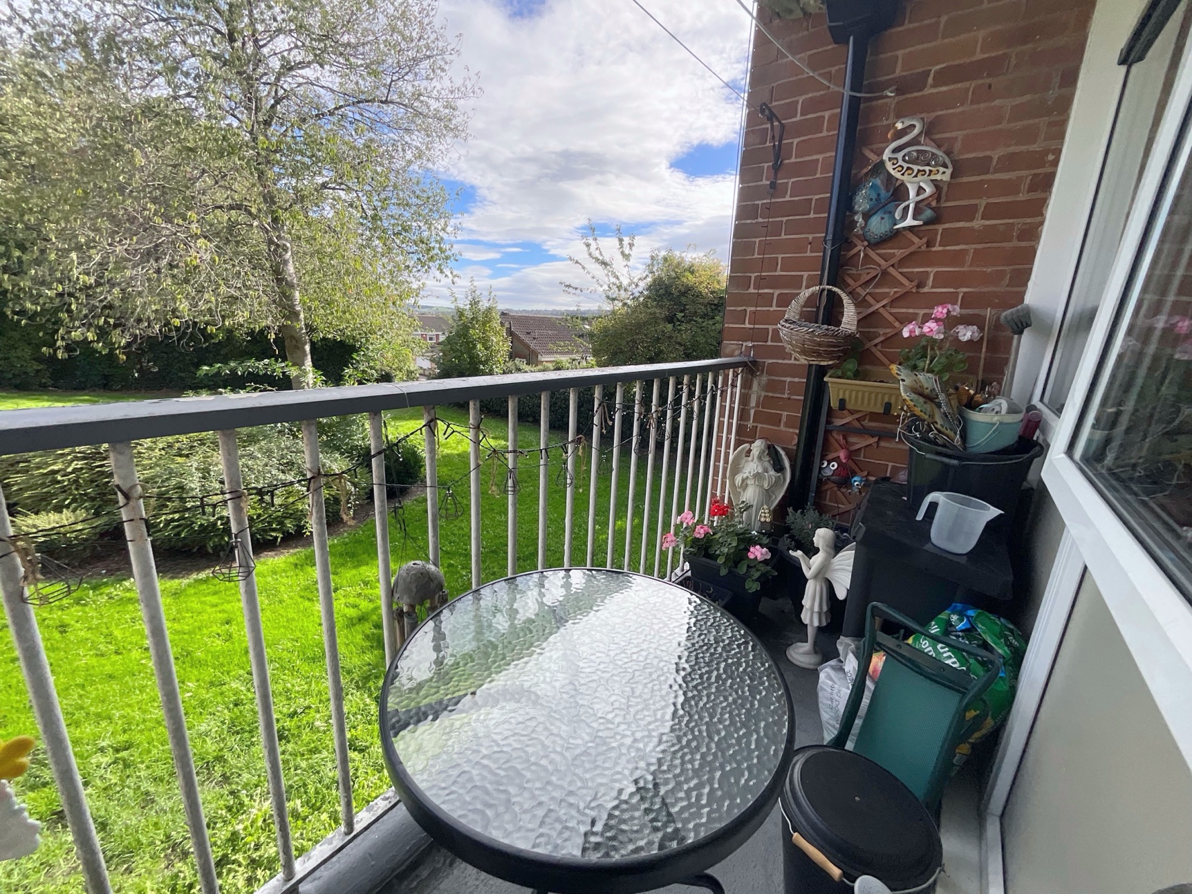 balcony