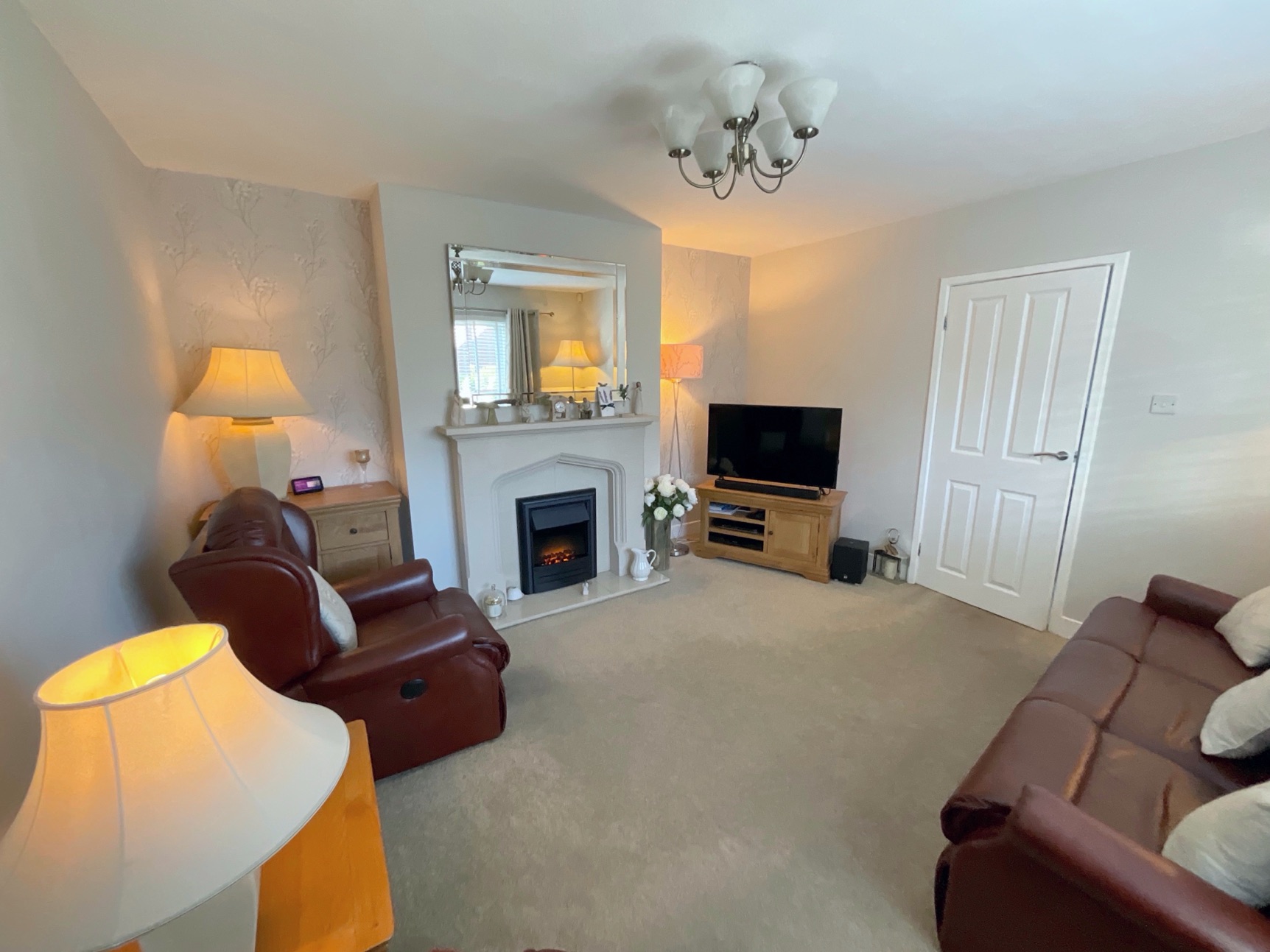 living room 