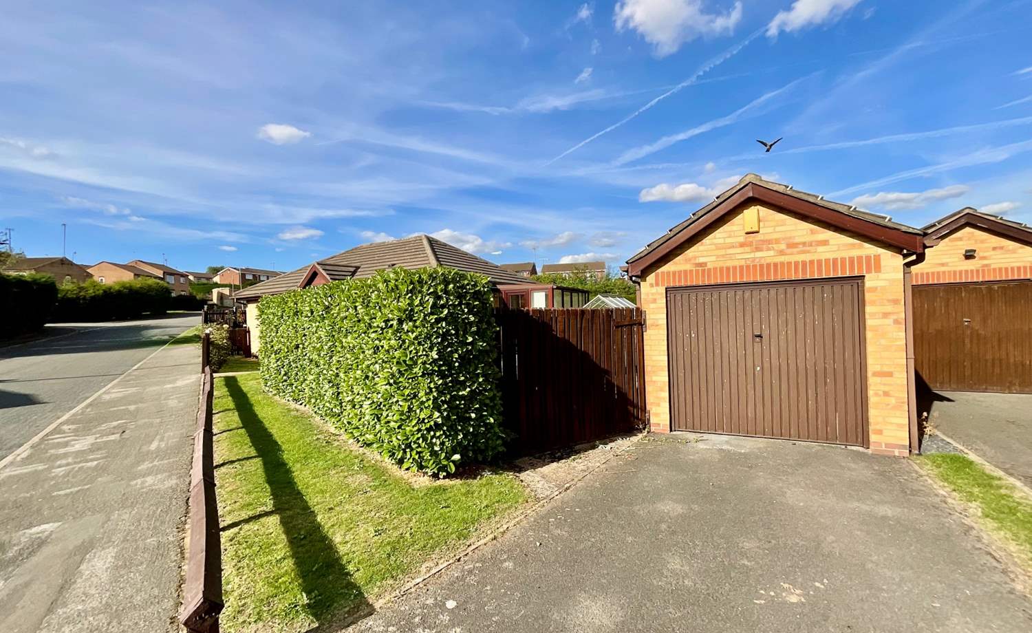 Garage & Driveway
