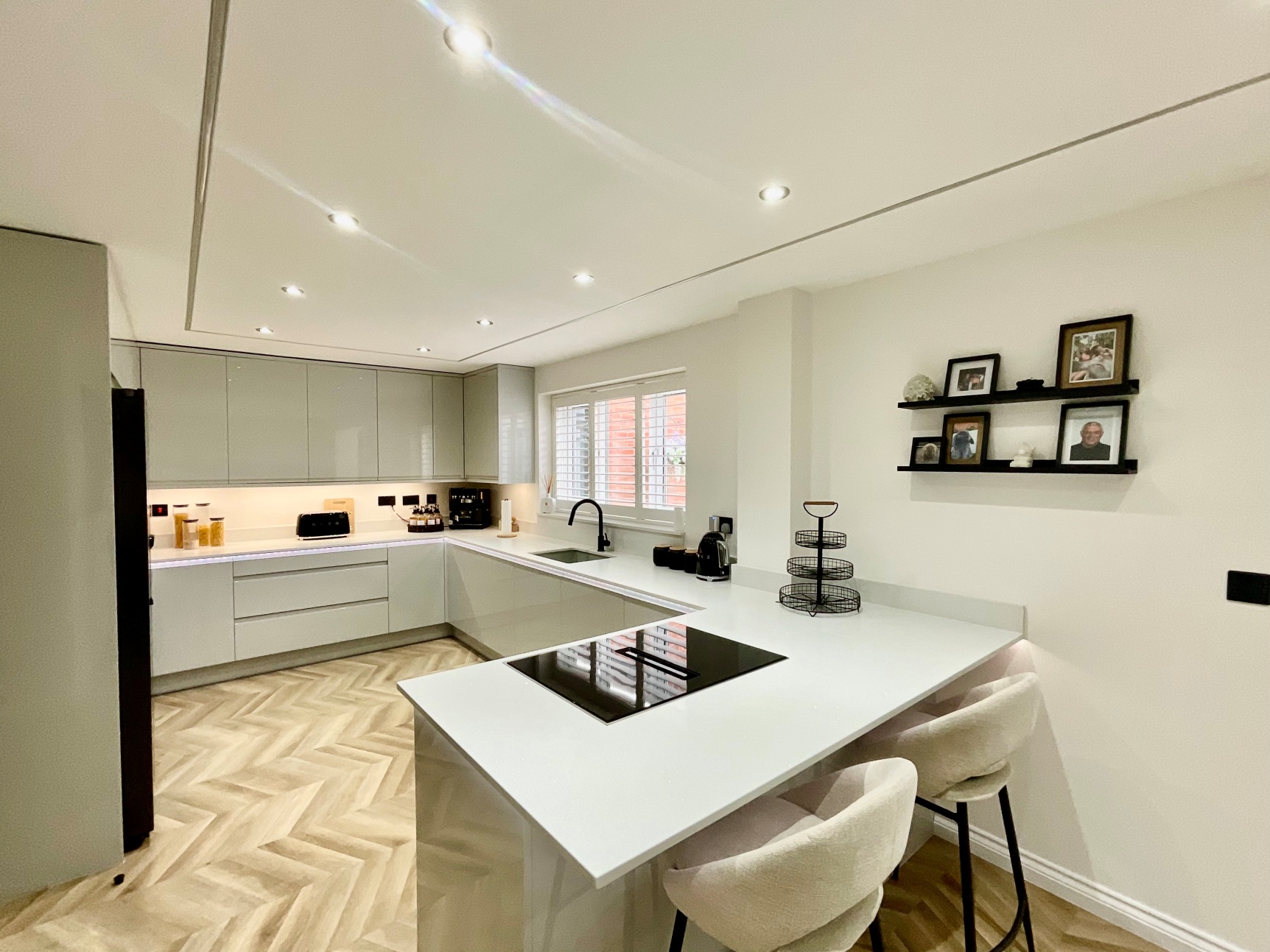 Kitchen Diner 