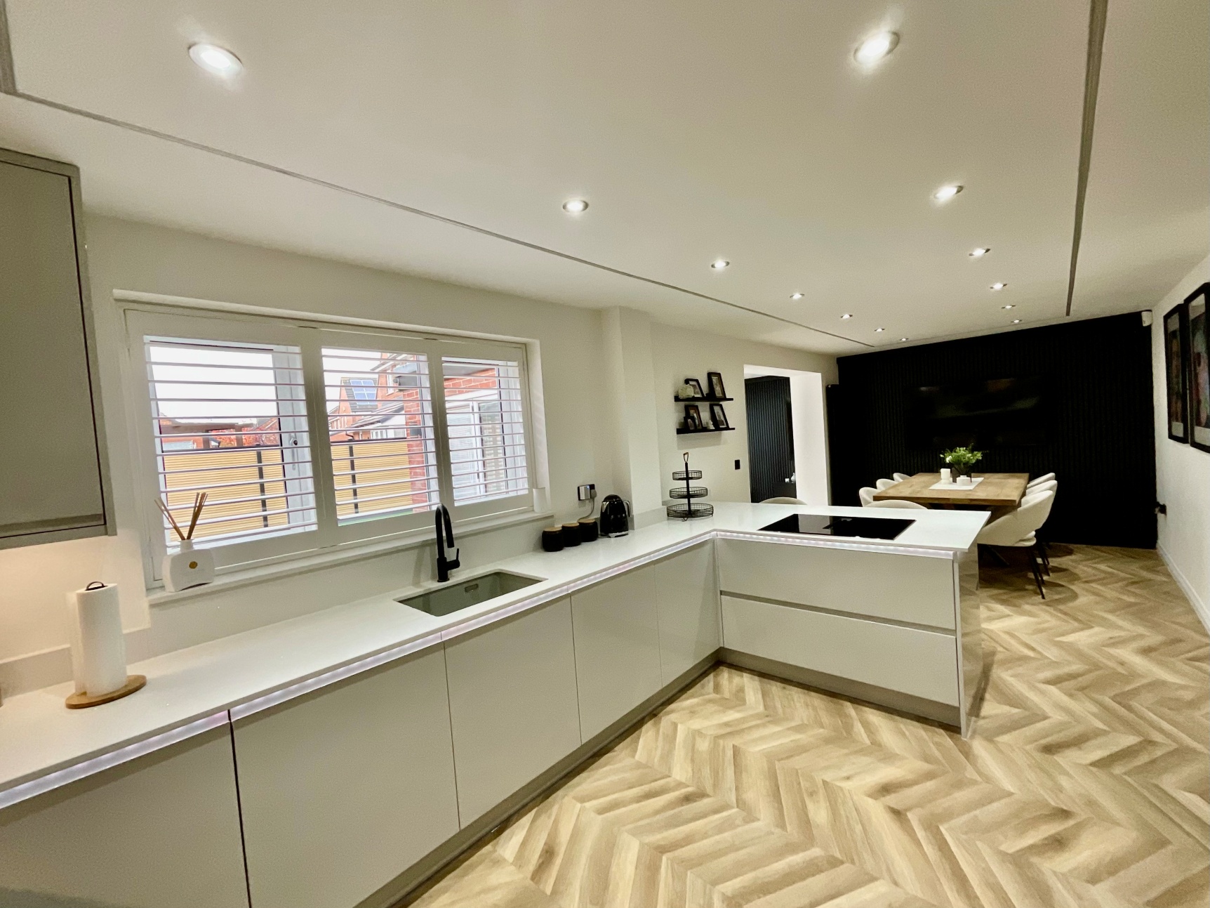 Kitchen Diner 